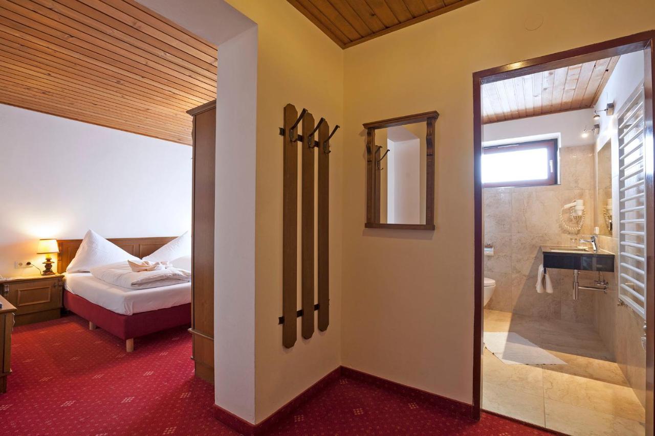 Landhotel Agathawirt Bad Goisern Exteriör bild